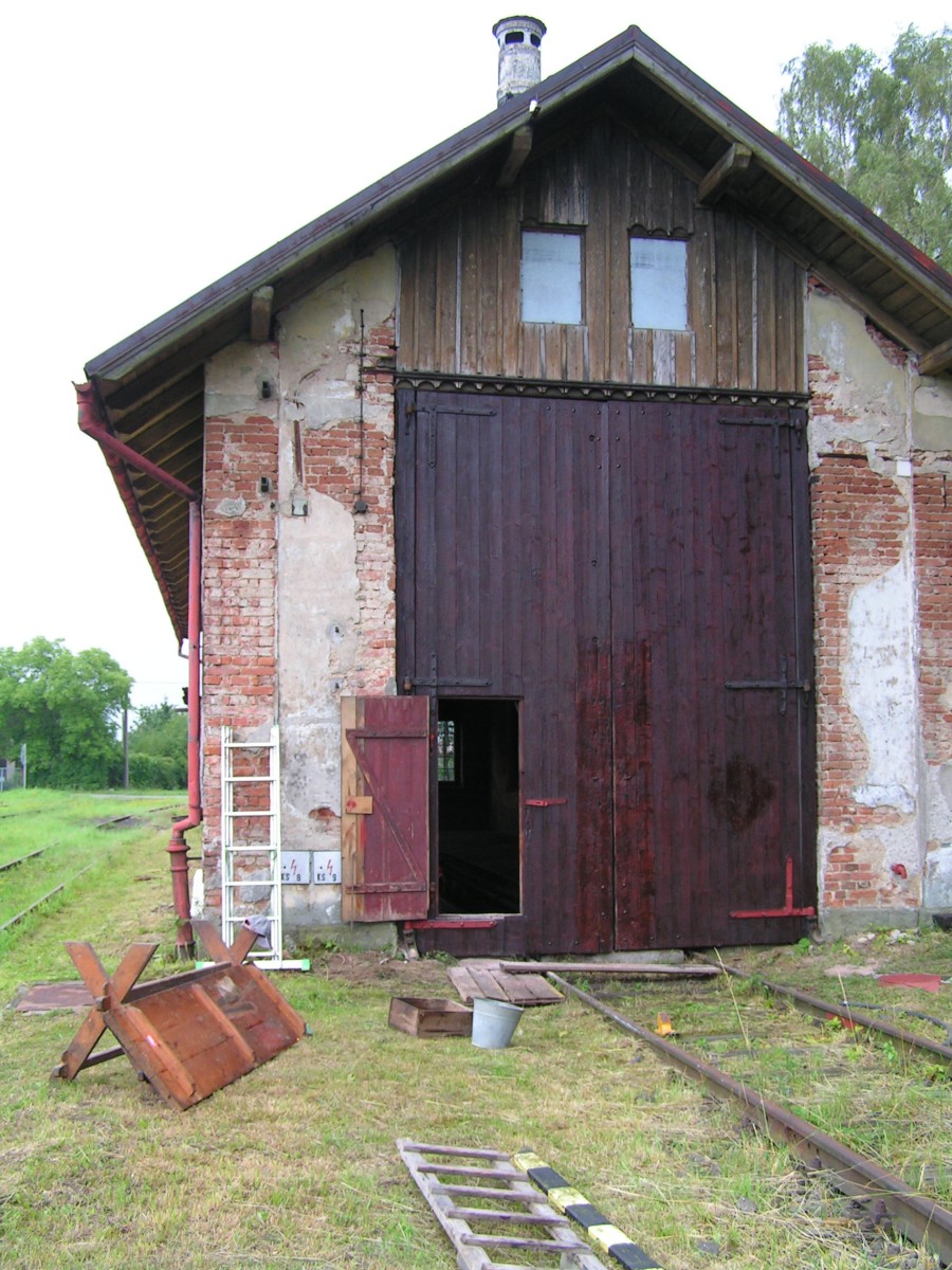 Kvalitní nátěr vrat-červenec.jpg