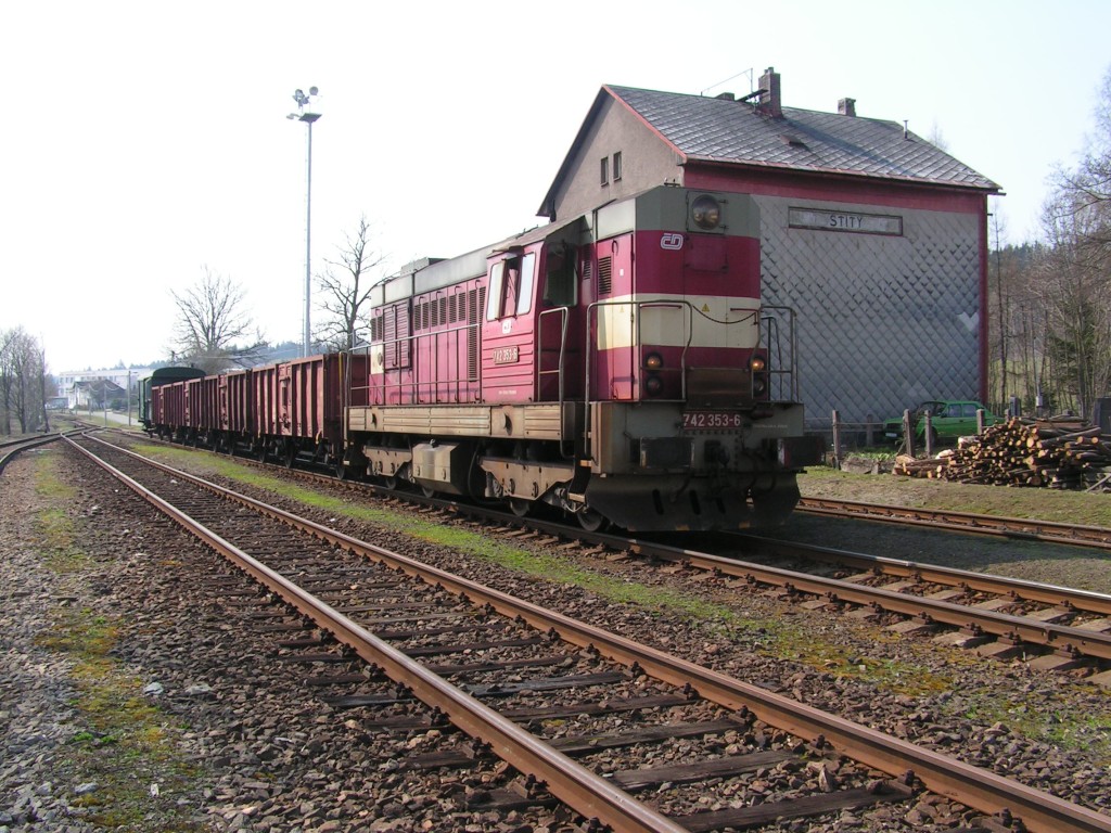 742.353 Štíty.jpg