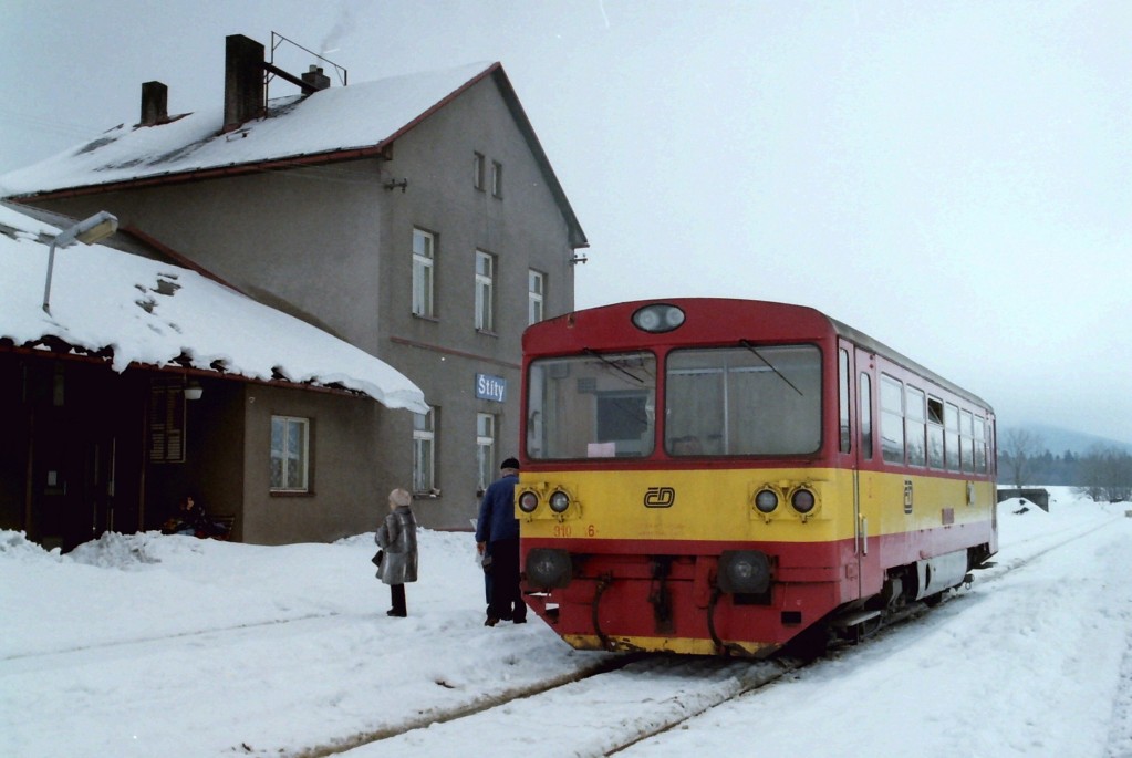 810.326 zima Štíty.jpg
